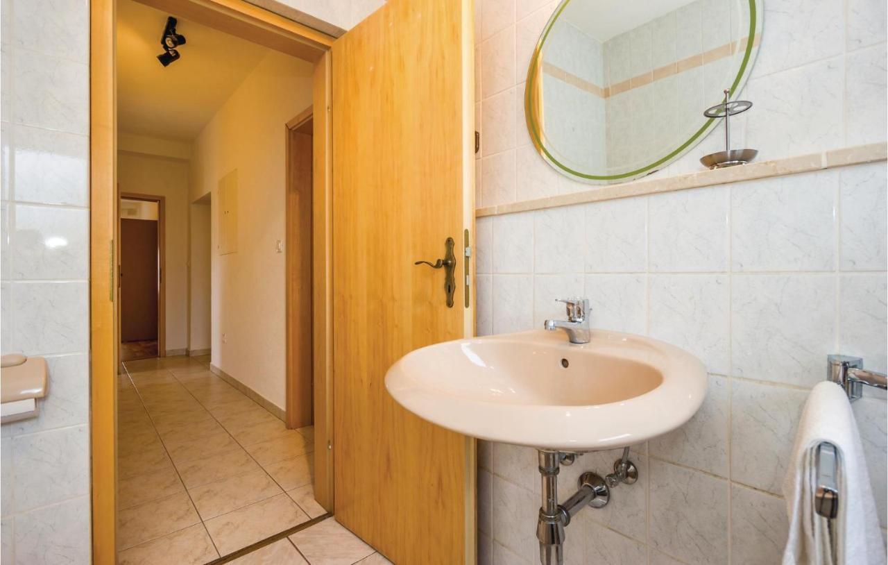 Stunning Apartment In マトゥリ エクステリア 写真
